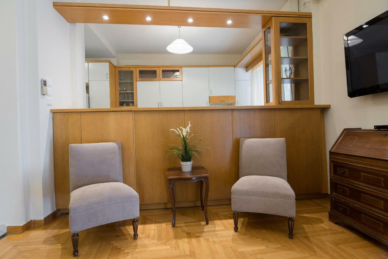 Classy 2 Bedroom Apartment Near Acropolis & Metro Ateny Zewnętrze zdjęcie