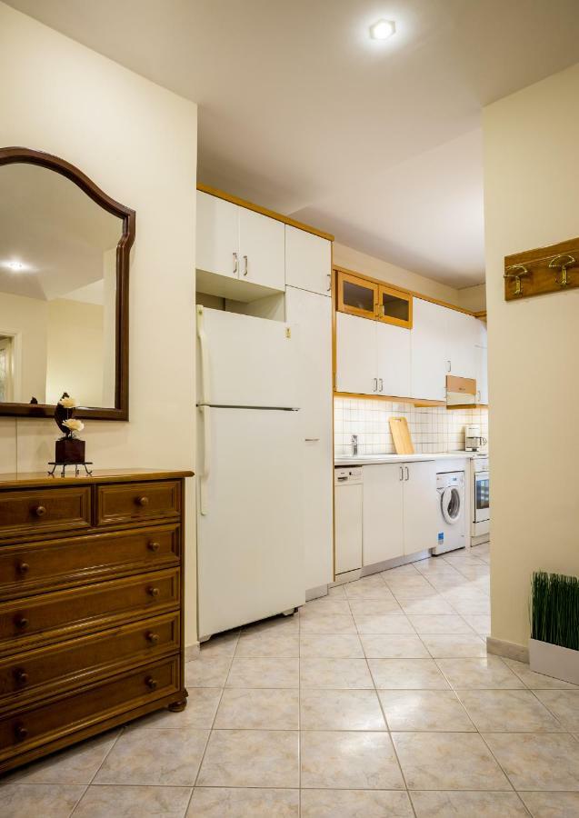 Classy 2 Bedroom Apartment Near Acropolis & Metro Ateny Zewnętrze zdjęcie