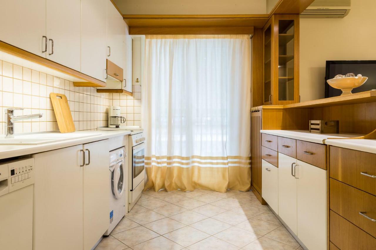 Classy 2 Bedroom Apartment Near Acropolis & Metro Ateny Zewnętrze zdjęcie