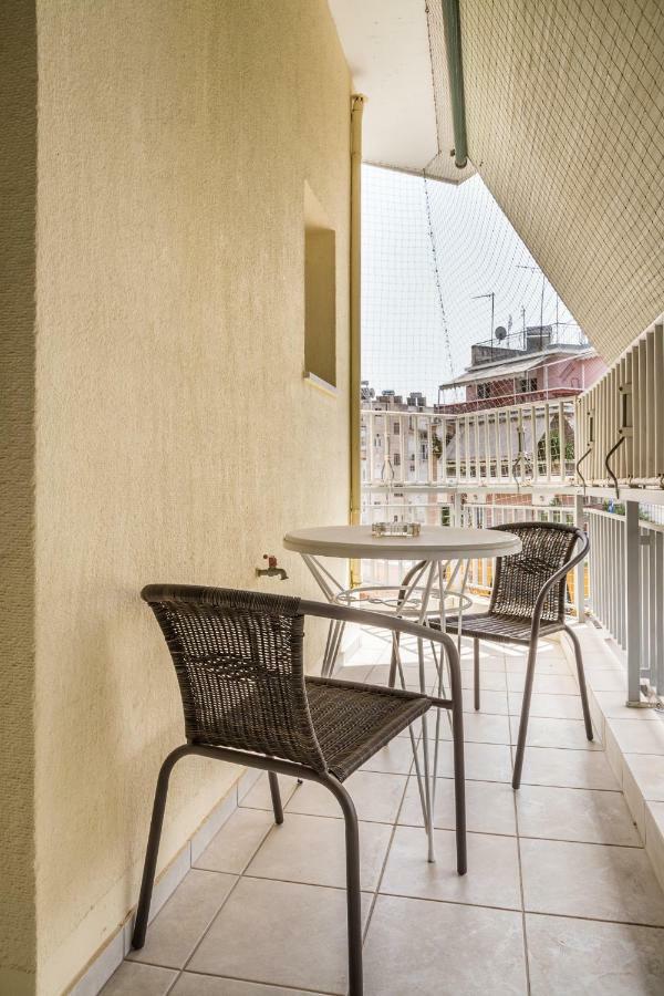 Classy 2 Bedroom Apartment Near Acropolis & Metro Ateny Zewnętrze zdjęcie