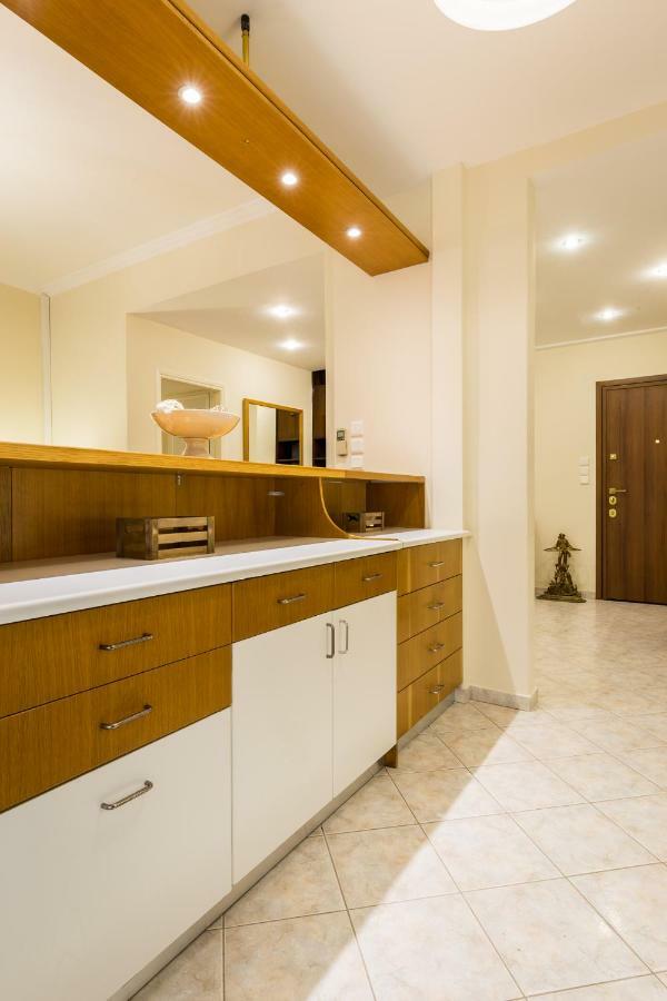 Classy 2 Bedroom Apartment Near Acropolis & Metro Ateny Zewnętrze zdjęcie
